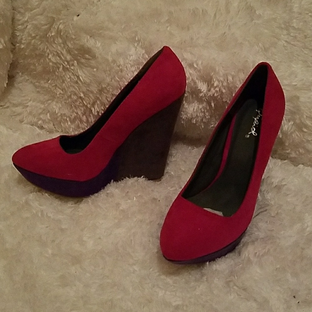Color block wedges - Picture 2 of 4